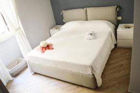  Colosshouse guest house  Рим